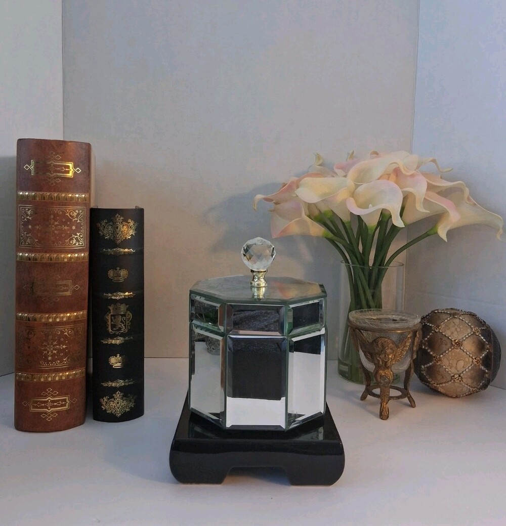 VTG Tahari Home Mirrored Jewelry/Keepsake Box Hexagon Beveled Glass Crystal Knob